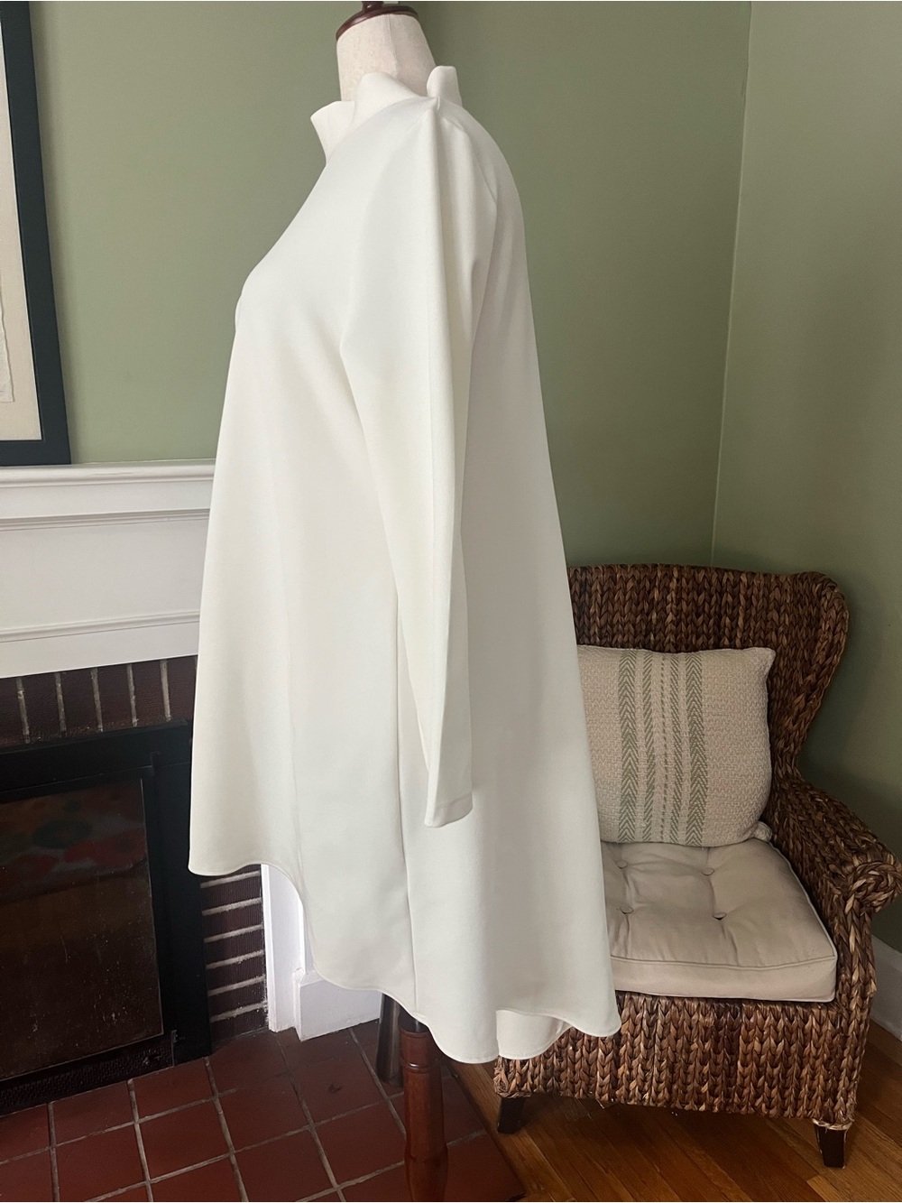 Ivory High-Low Swing Mini Dress/ Tunic | Mock Neck Top | Size 18 - Picture 2 of 8